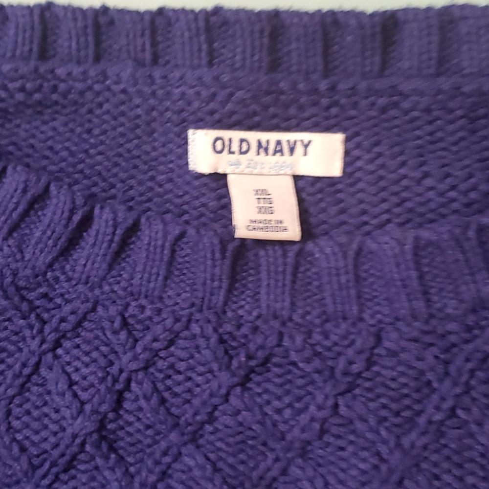 Sweater - Picture 3 of 3